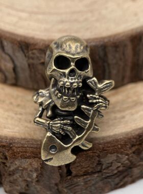 创意新款霸气骷髅鱼骨咏游诗人刀坠EDC伞绳坠推牌坠弹弓坠DIY吊坠