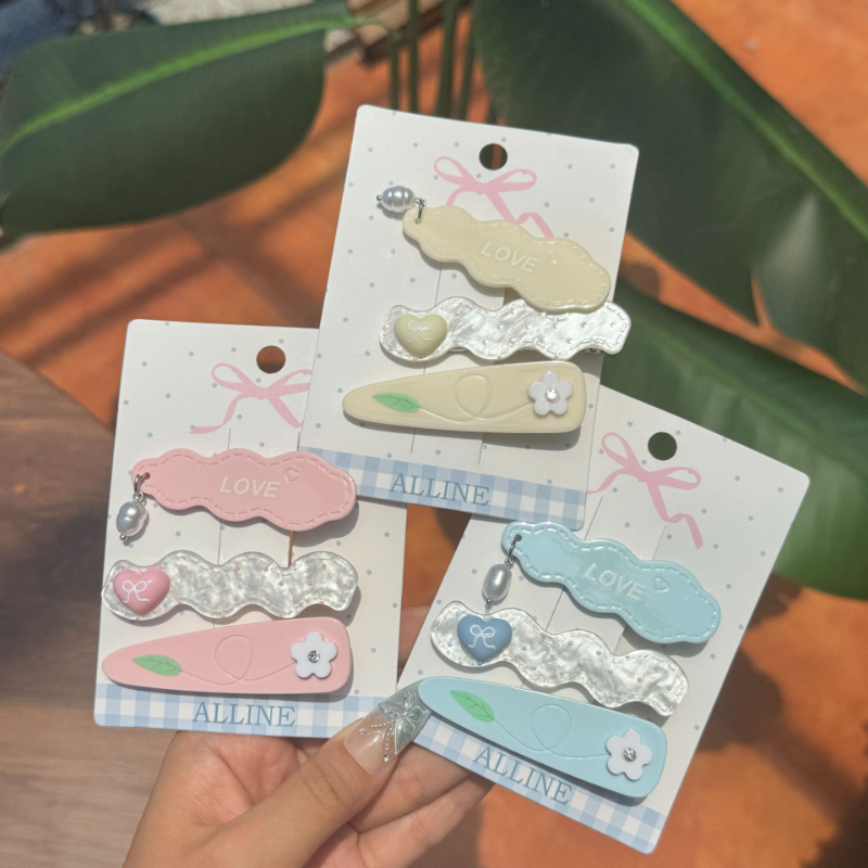 爱心花朵吊坠点钻珠光感鸭夹