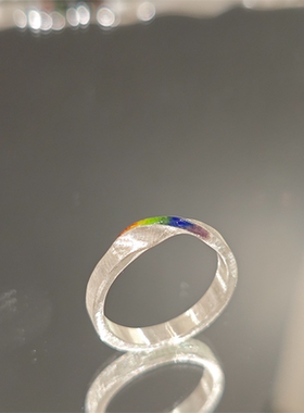 莫比乌斯戒彩虹LE戒指精美时尚百搭时尚个性拉拉高级感情侣对戒