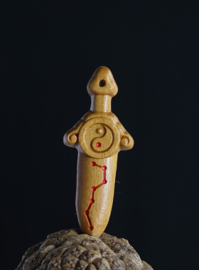 沉香木雕太极紫薇七星剑八卦剑diy文玩佛珠项链随身包挂件饰品款