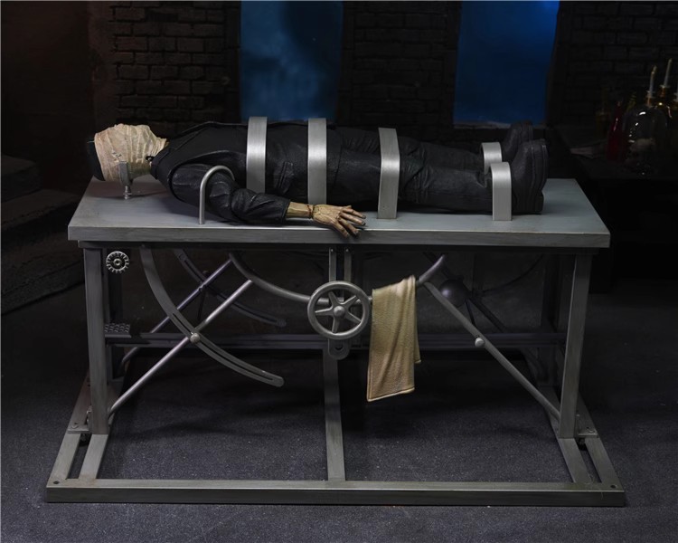 正版NECA科学怪人实验床现货