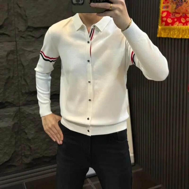 依锦轻奢男装秋季欧货潮牌网红简约条纹翻V领针织毛衣男时尚长袖