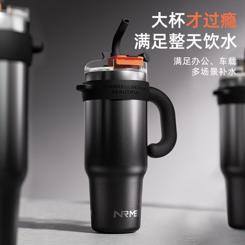 巨无霸保温杯大容量新款大号316L水杯吸管杯保冷车载冰霸杯子