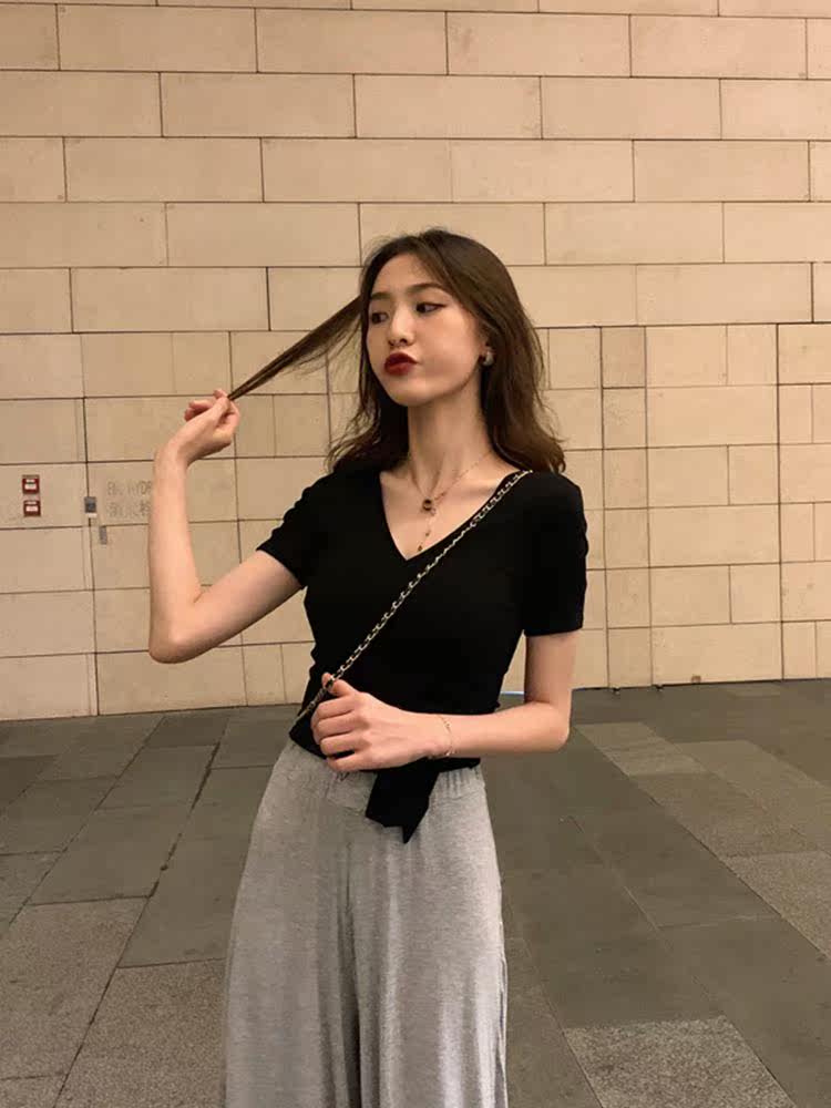 Hong Kong flavor chic sexy Scheming T-shirt Bandage Short sleeved summer 2019 Net Red have cash less than that is registered in the accounts V. jacketin the Women's clothing/Boutique , T-shirt  category - from Buy2taobao.com to provide professional Taobao agent buy service