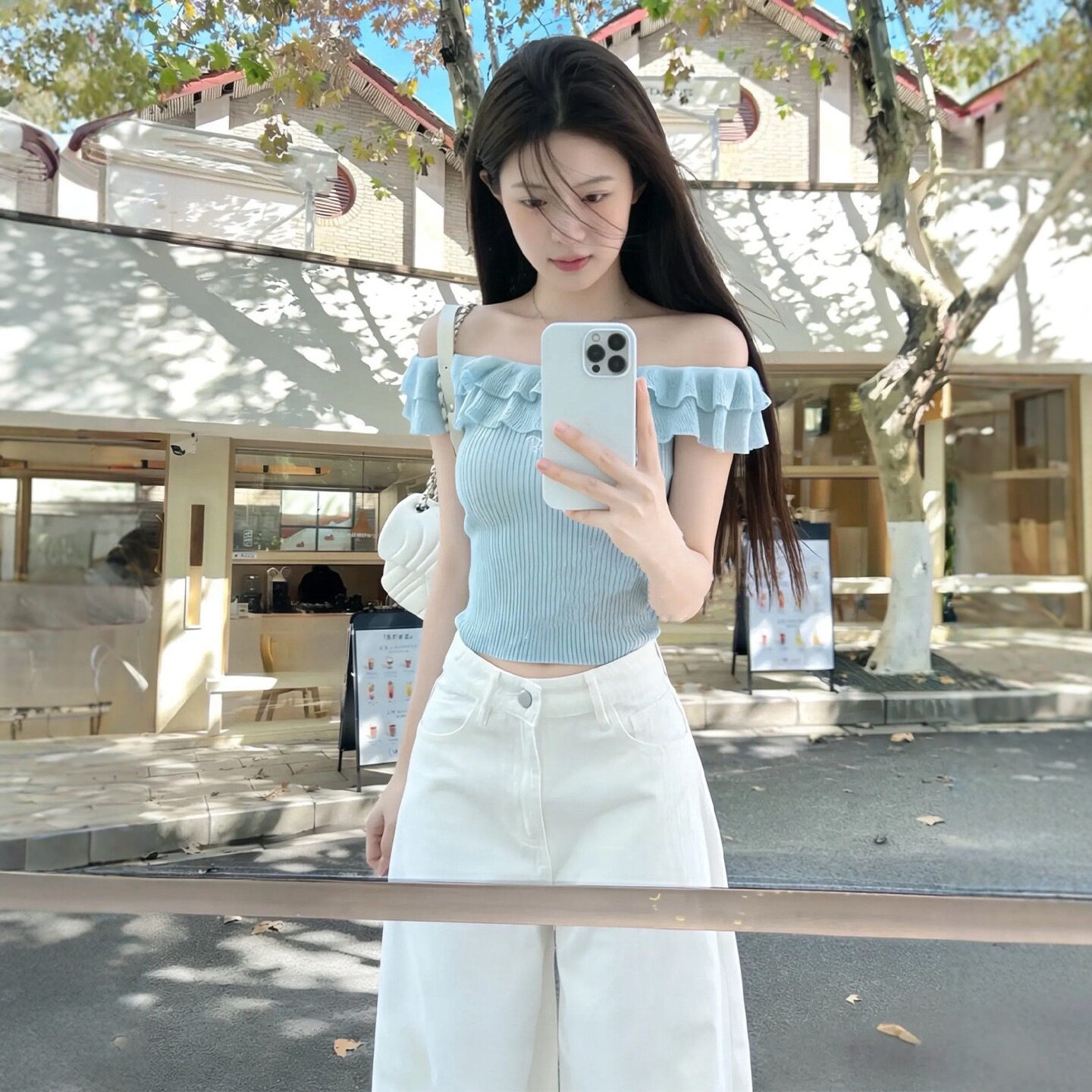清纯白月光穿搭巨好看一字肩短袖T恤女夏季新款修身绝美蓝色上衣