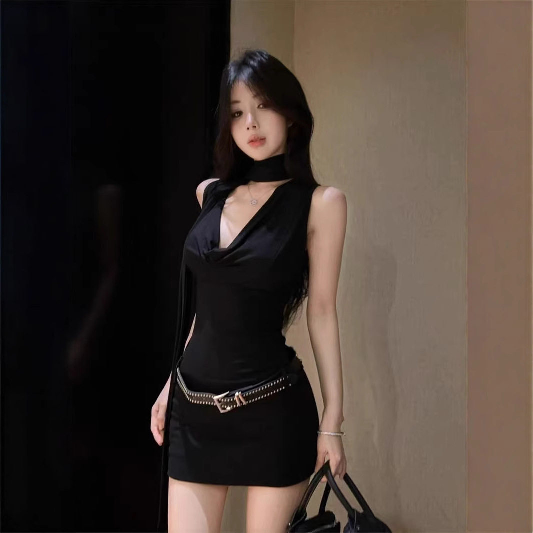 约会穿搭黑色长袖御姐连衣裙女早春季2025新款修身显瘦包臀短裙子