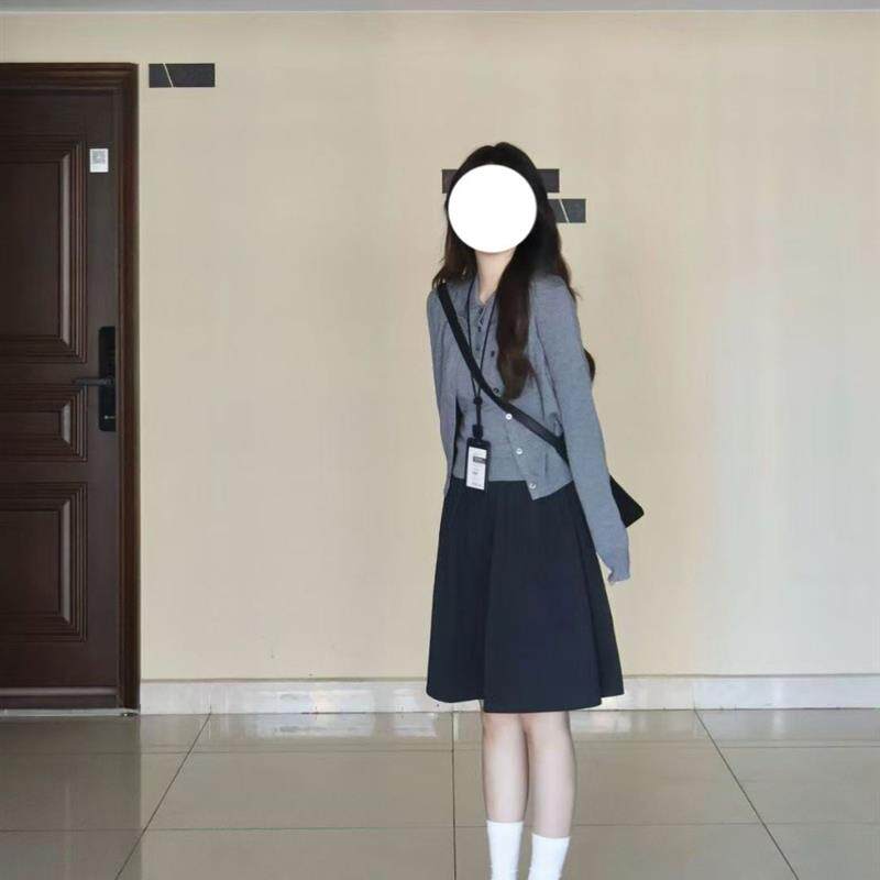 韩系穿搭半身裙女小个子秋冬新款高腰显瘦伞裙学院风百搭A字裙子