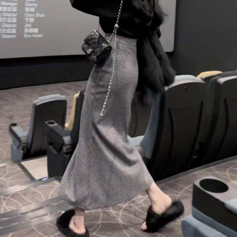 韩版高腰半身裙女2025秋冬新款气质温柔性感格纹包臀开叉鱼尾长裙