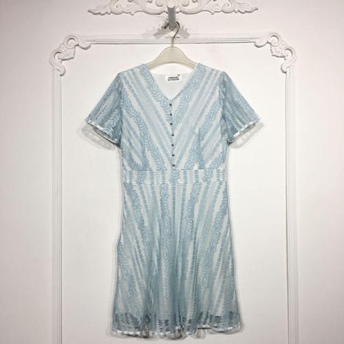 潮系列 8219S088 时尚连衣裙品牌女装折扣颦薪