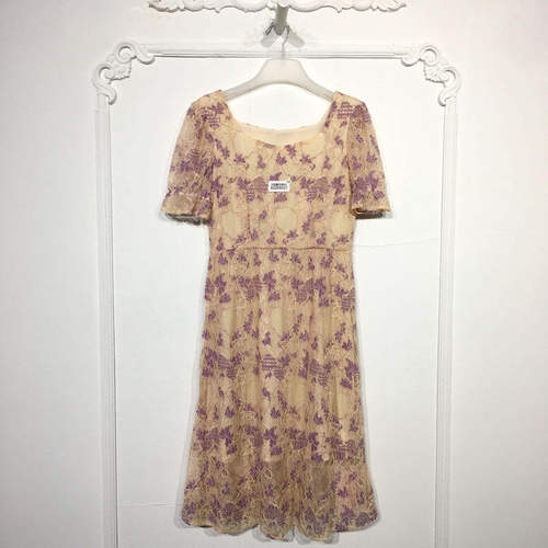 GC系列 8220S027 时尚连衣裙品牌女装折扣颦薪