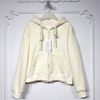 容系列 YB000495 时尚卫衣品牌女装折扣颦薪