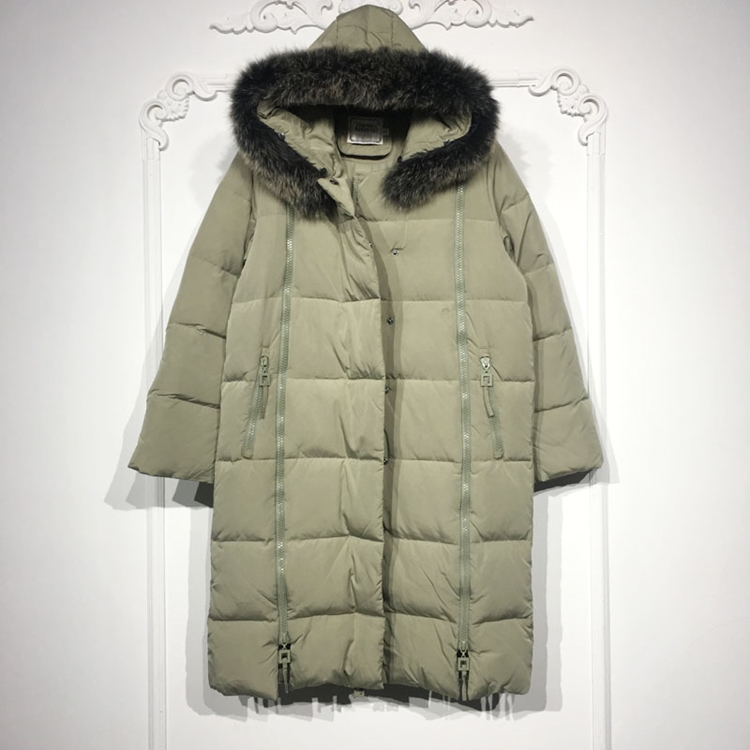 潮系列 8282S107 时尚真毛领羽绒服品牌女装折扣颦薪