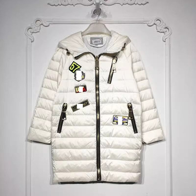 潮系列 8280S182 时尚羽绒服品牌女装折扣颦薪