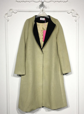 UGC系列 8247S130 时尚毛呢外套品牌女装折扣颦薪