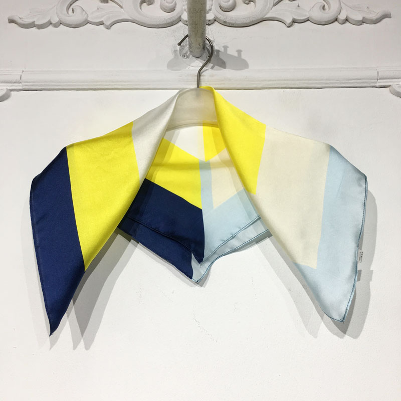 KRD系列 8316S252 时尚真丝围巾品牌女装折扣颦薪