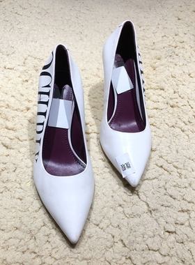 欧系列 LM02147 时尚品牌女鞋折扣（微瑕）饕