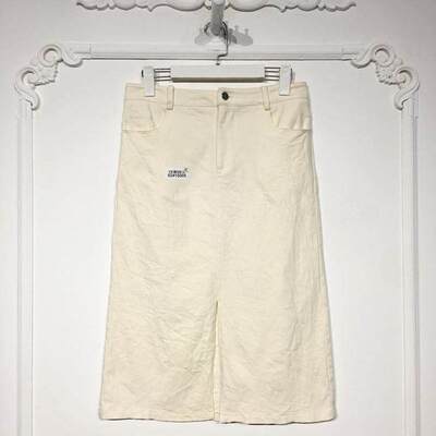 VE系列 8241S005 时尚牛仔半身裙品牌女装折扣颦薪