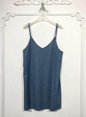 潮系列 8010S217 时尚吊带品牌女装折扣颦薪