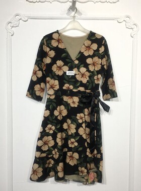 乔系列 8211S128 时尚连衣裙品牌女装折扣颦薪