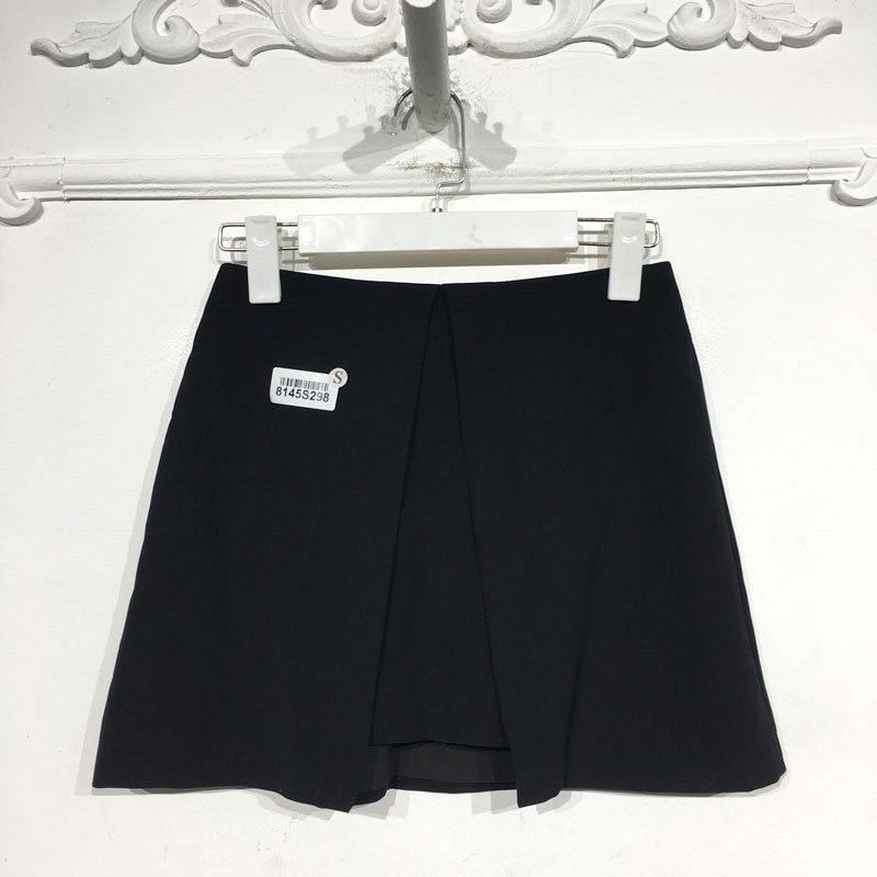 潮系列 8145S298 时尚短裙品牌女装折扣靓