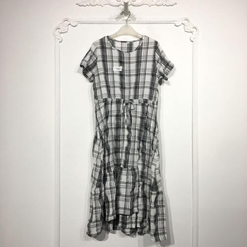 N系列 8221S247 时尚连衣裙品牌女装折扣颦薪
