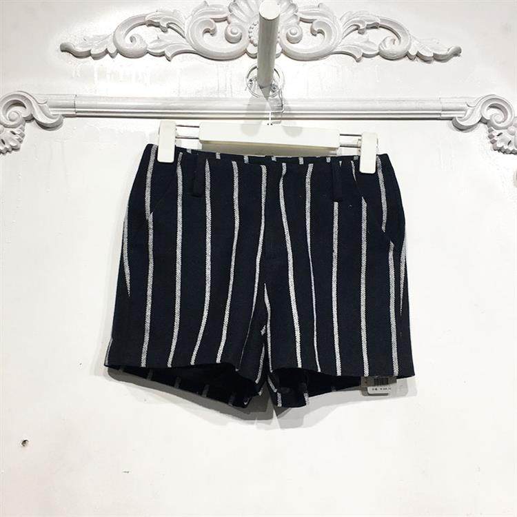 贝QN系列 D78044 时尚短裤品牌女装折扣颦薪