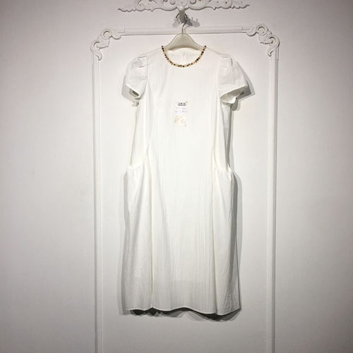 容悦 YB000367 时尚连衣裙品牌女装折扣颦薪
