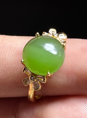 天然俄罗斯和田玉碧玉七号矿无黑点戒指 S925银镀金蝴蝶结镶钻款