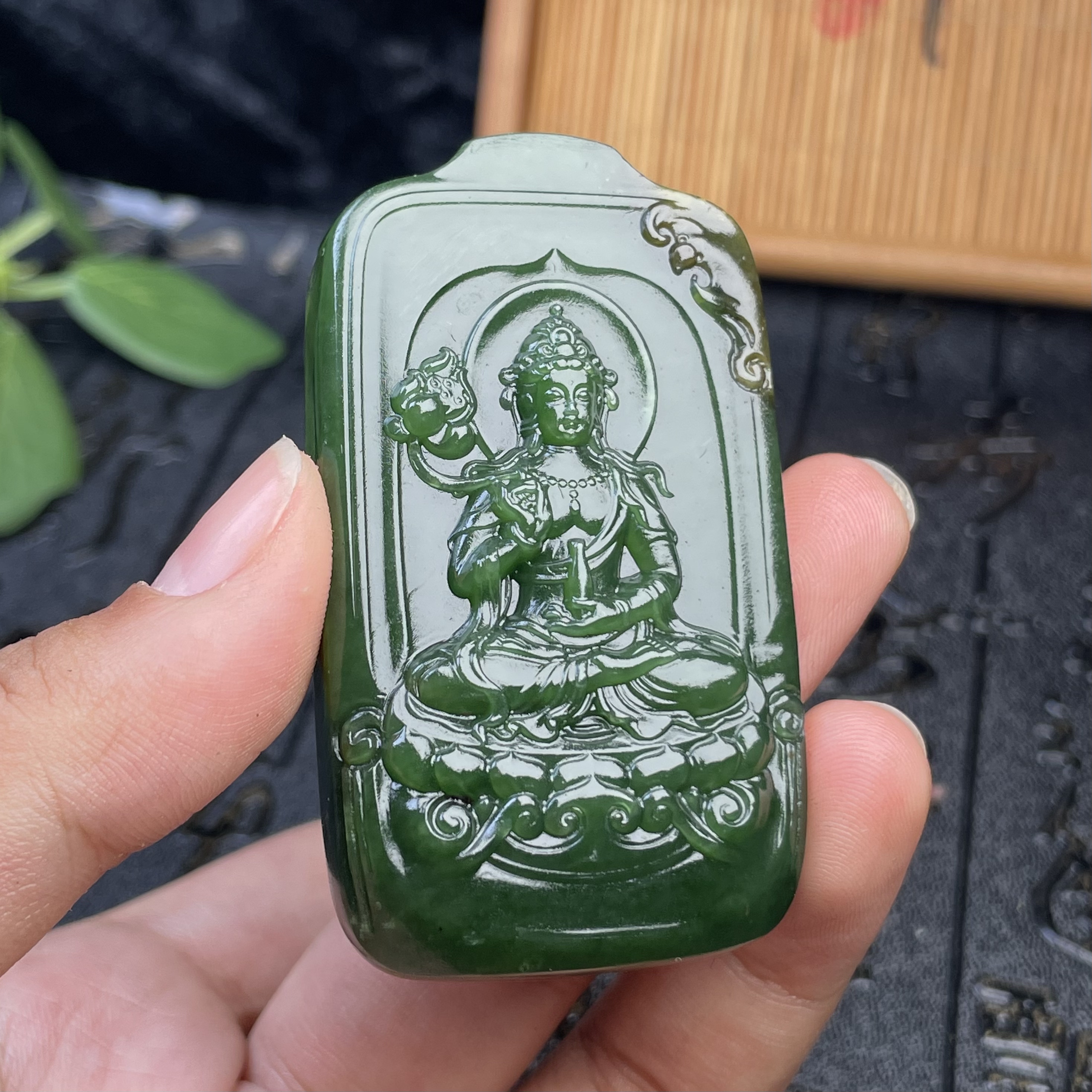 正品【和田玉&middot;碧玉观音】手工雕刻 正宗老坑料红皮碧玉观音 俄碧
