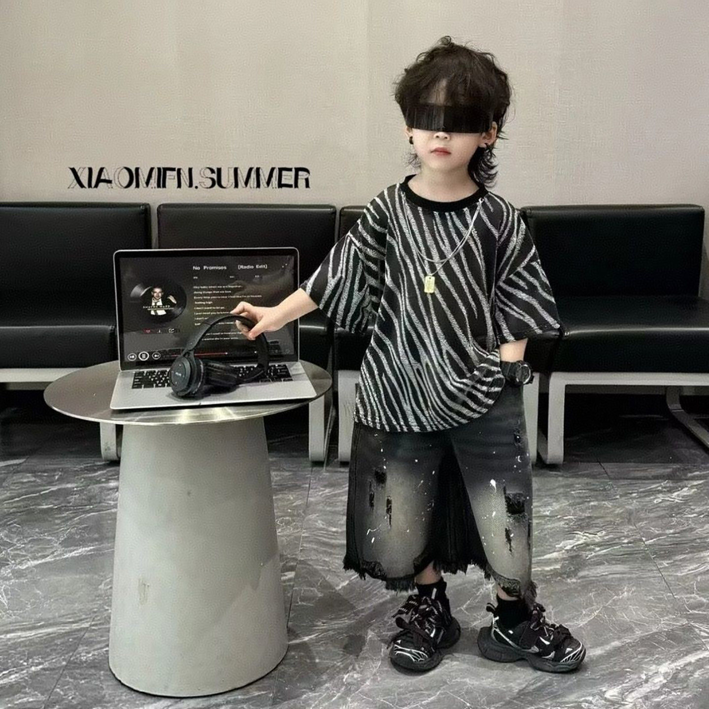 男童套装夏2026新款韩版儿童条纹短袖酷帅涂鸦牛仔短裤潮两件套潮