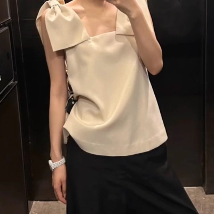 法式高级感轻奢减龄洋气宽松设计感小众大码白色蝴蝶结无袖上衣夏