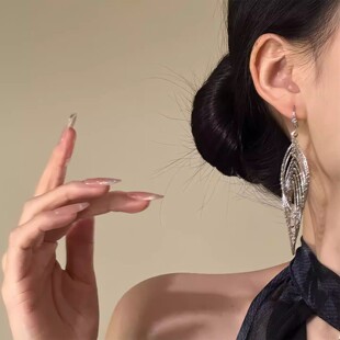 【极简松弛】闪锆菱形线条耳钩轻奢高级感耳环礼服耳饰