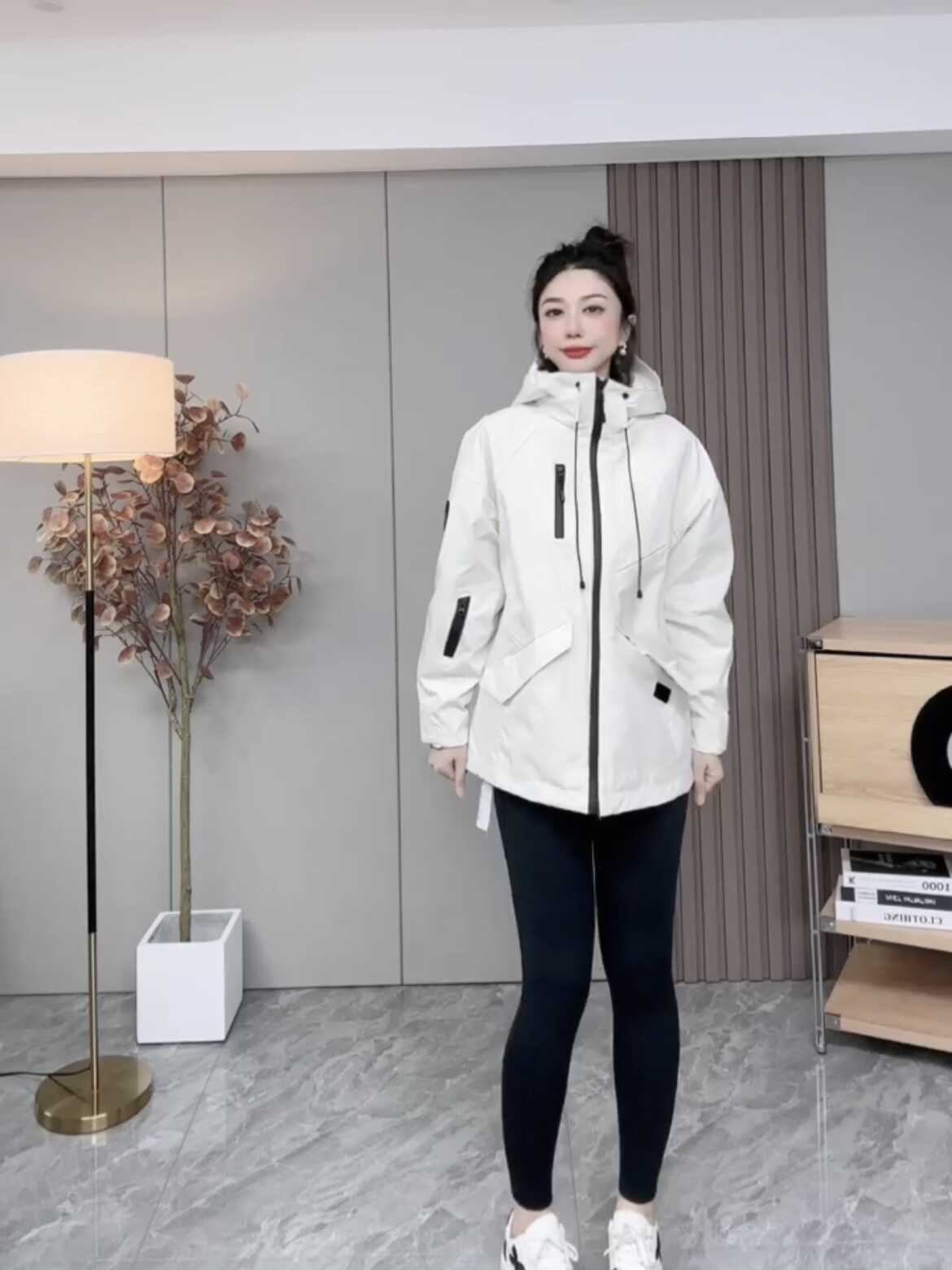 中长款风衣女2025春秋季宽松连帽户外冲锋衣大外套休闲百搭风衣