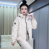 春秋韩版 宽松连帽冲锋衣女生短款 休闲百搭二棉外套减龄夹克小风衣