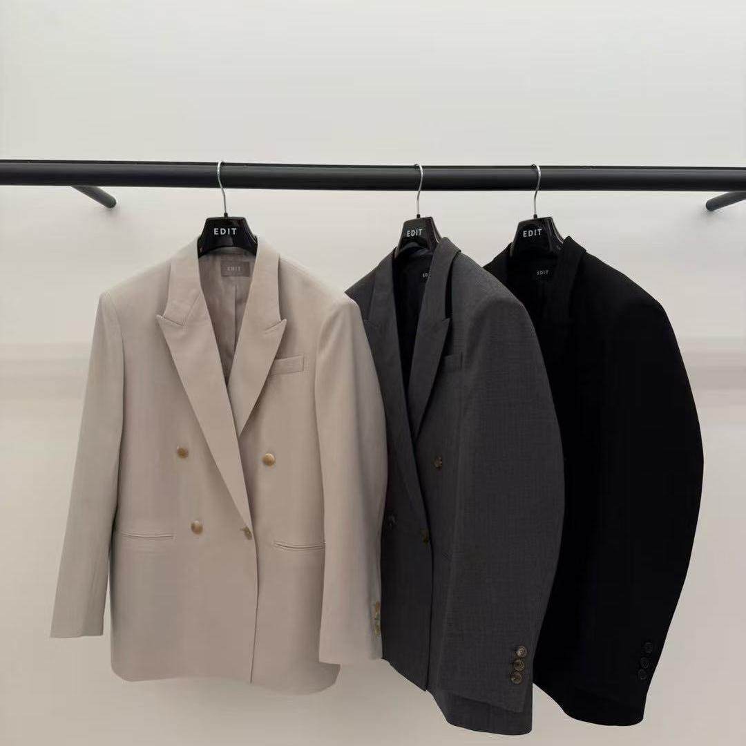 edit宽松气质双排小金扣西装外套