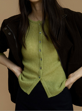 时简 清冷氛围感 亲肤马海毛软糯针织衫 圆领简约单排扣上衣01701