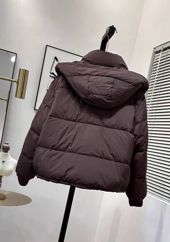 2026新款羽绒服女短款连帽加厚保暖白鸭绒面包服外套冬季amo9641