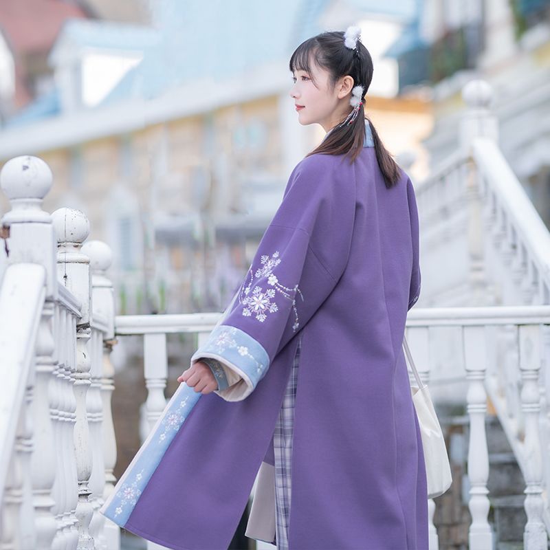 如梦霓裳宋制长褙子春节大衣绣花