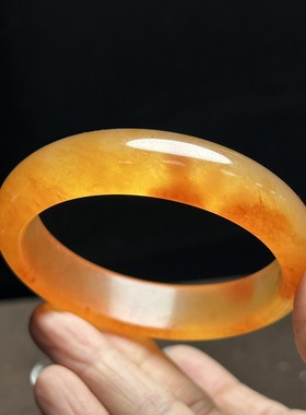 黄龙玉手镯石英岩玉镯子云南龙陵黄蜡石玉镯黄蜜蜡冰种手环百搭