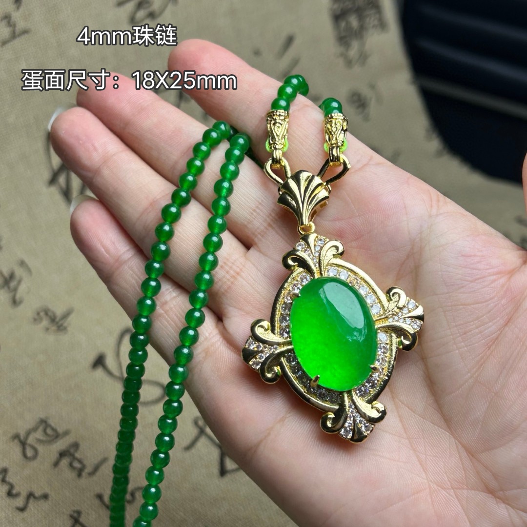 高端翡翠色帝王绿单面冰种玉石镶嵌吊坠男女度母项链送礼饰品