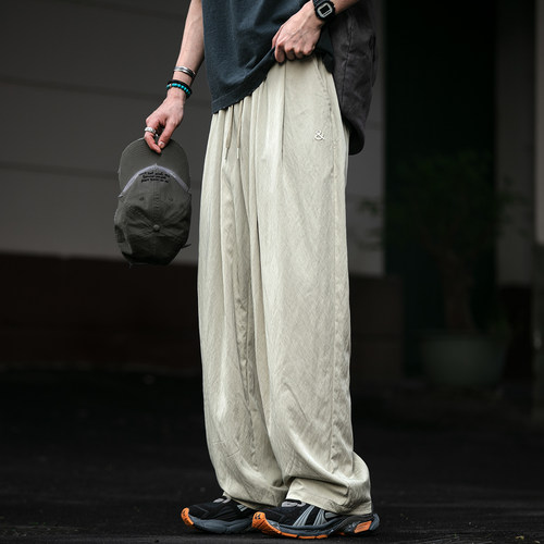 夏季轻薄透气褶皱纯色休闲裤男