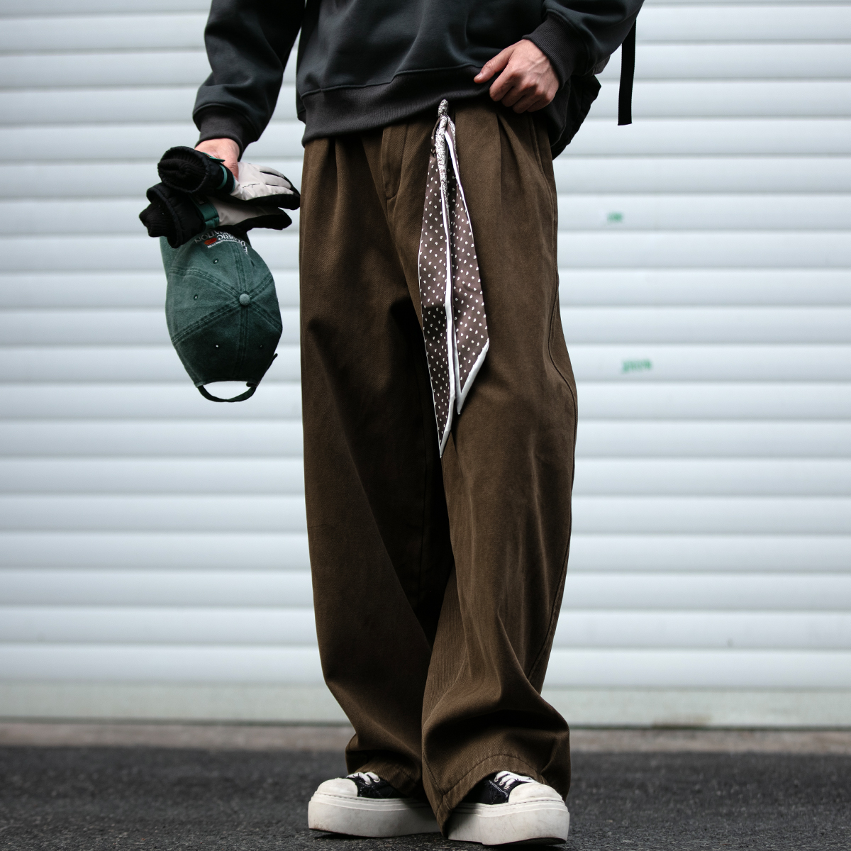 重磅水洗小挂巾加绒工装裤男