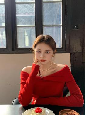 温柔风气质一字肩针织衫女装春季高级感软糯别致露肩毛衣红色上衣