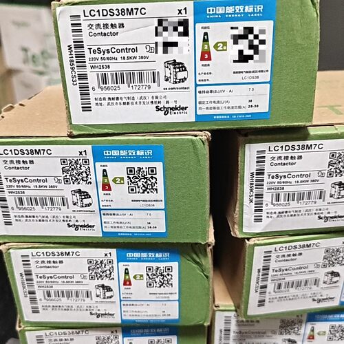 施耐德接触器LC1DS38M7C   全新原装正品。剩余7个