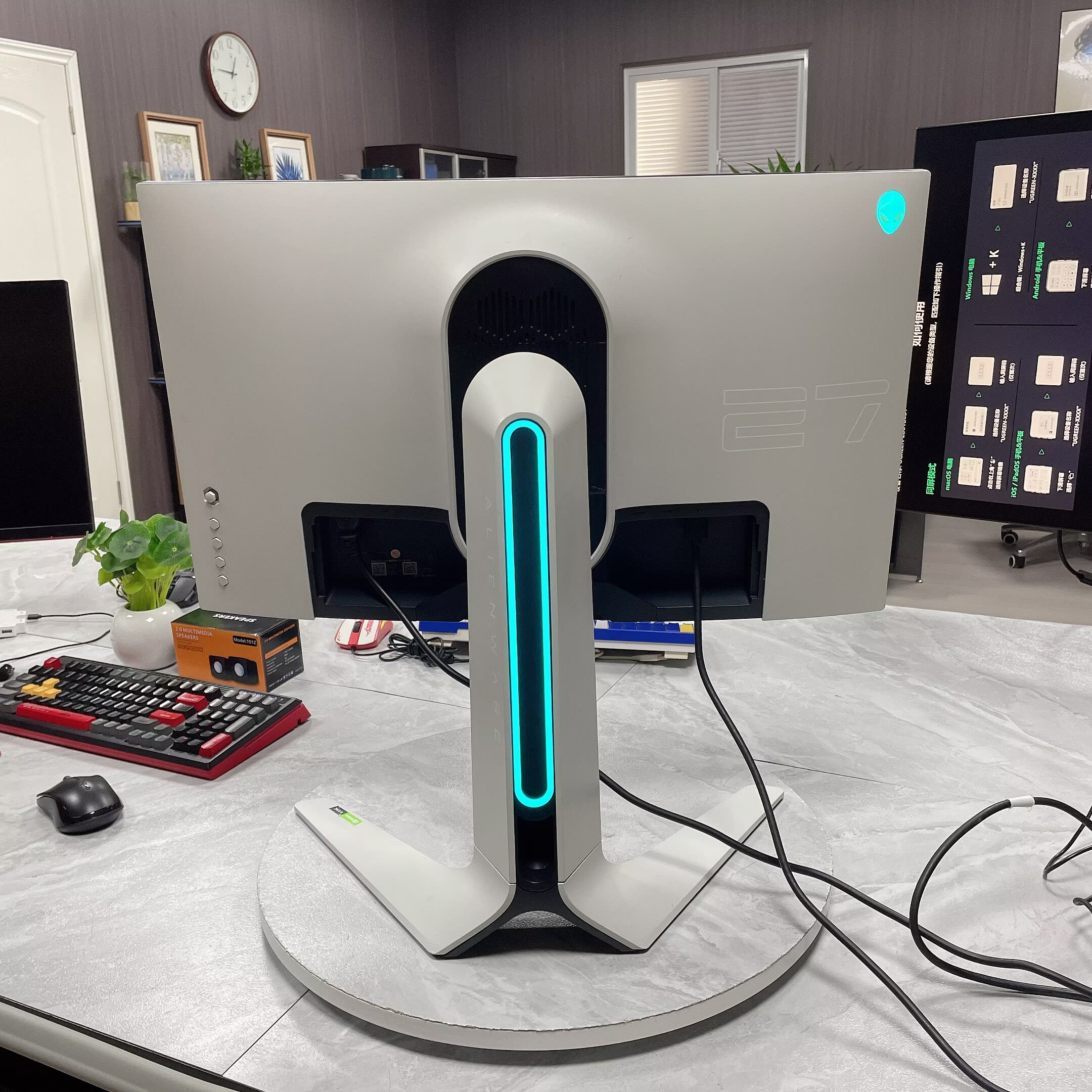 外星人 原装二手 27寸直屏 1K 240Hz AW2720HF 高端电竞显示器