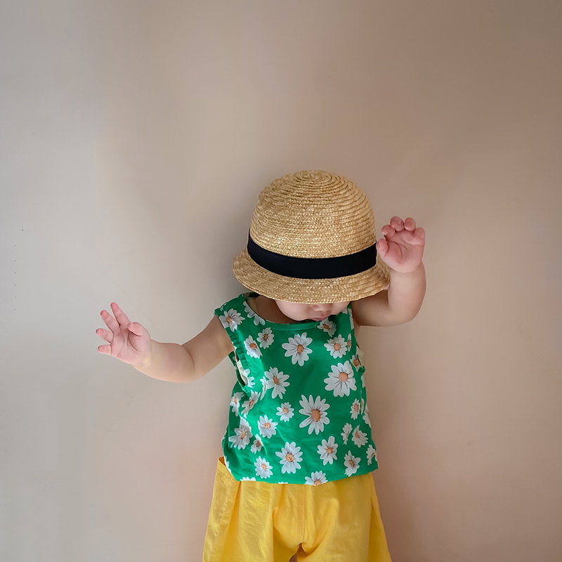 婴儿麦秆草帽夏季幼儿园宝宝圆顶可爱帽子儿童出游沙滩遮阳防晒帽