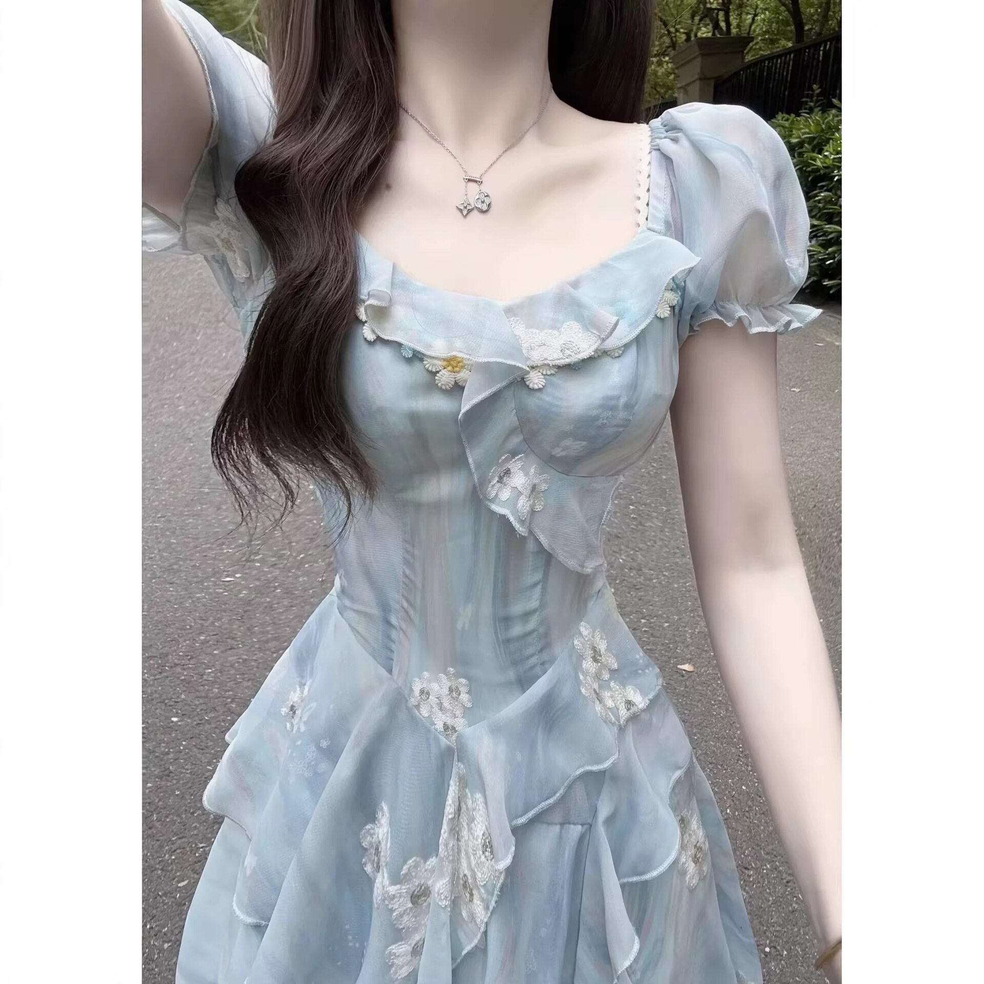 法式甜美方领碎花连衣裙