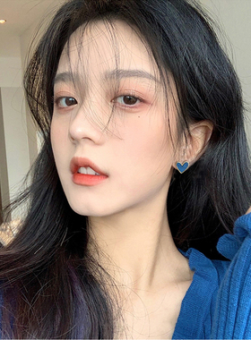 S999纯银克莱因蓝色爱心耳钉2026年新款潮女小众设计感高级耳饰品