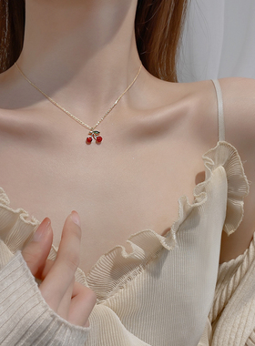 S925纯银红色樱桃项链2026年新款女轻奢小众高级感生日礼物情人节