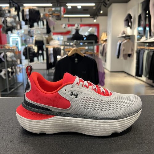 安德玛男子运动健身跑步鞋